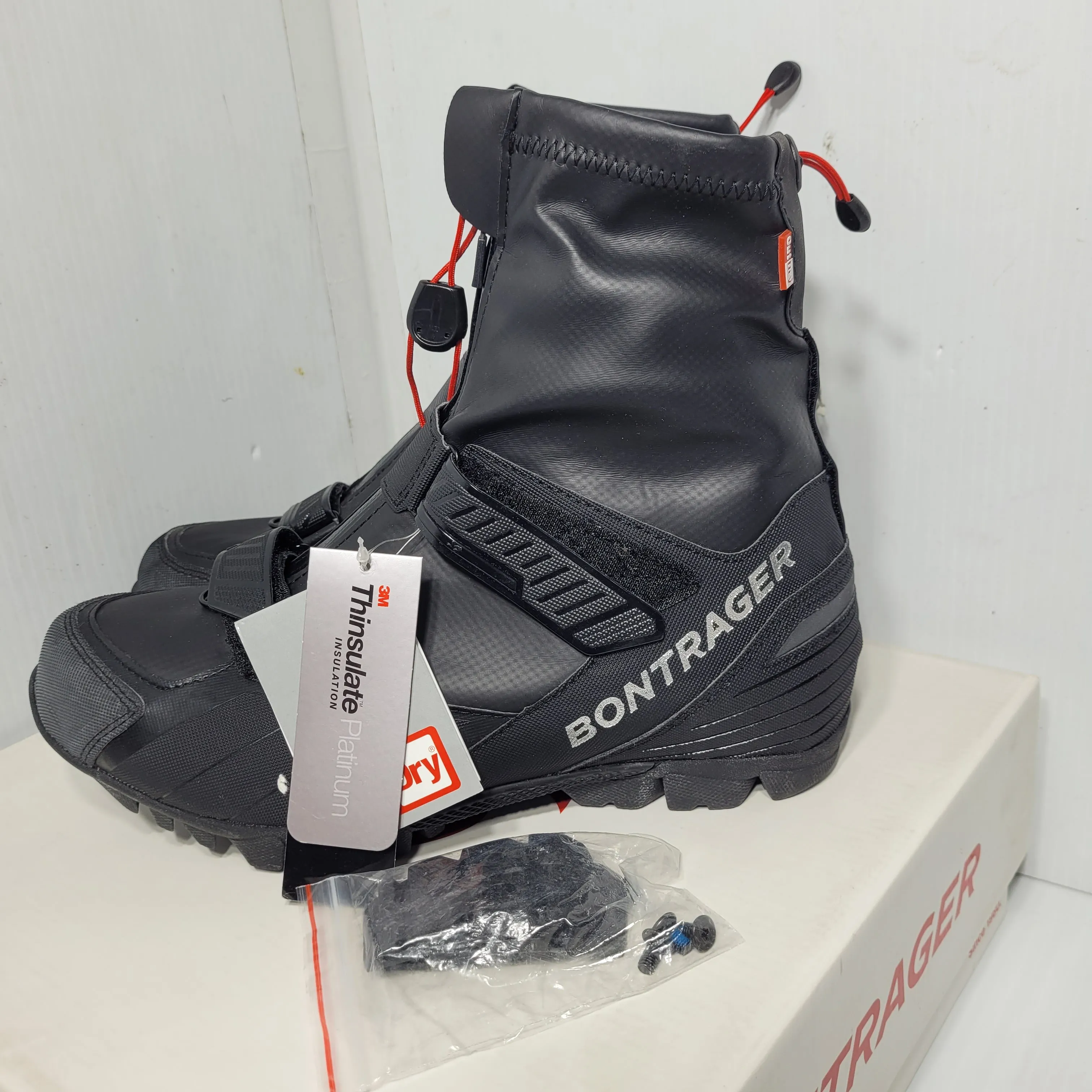 Bontrager Unisex Bicycle Winter Shoes - Size 10 - Pre-owned - H674AW
