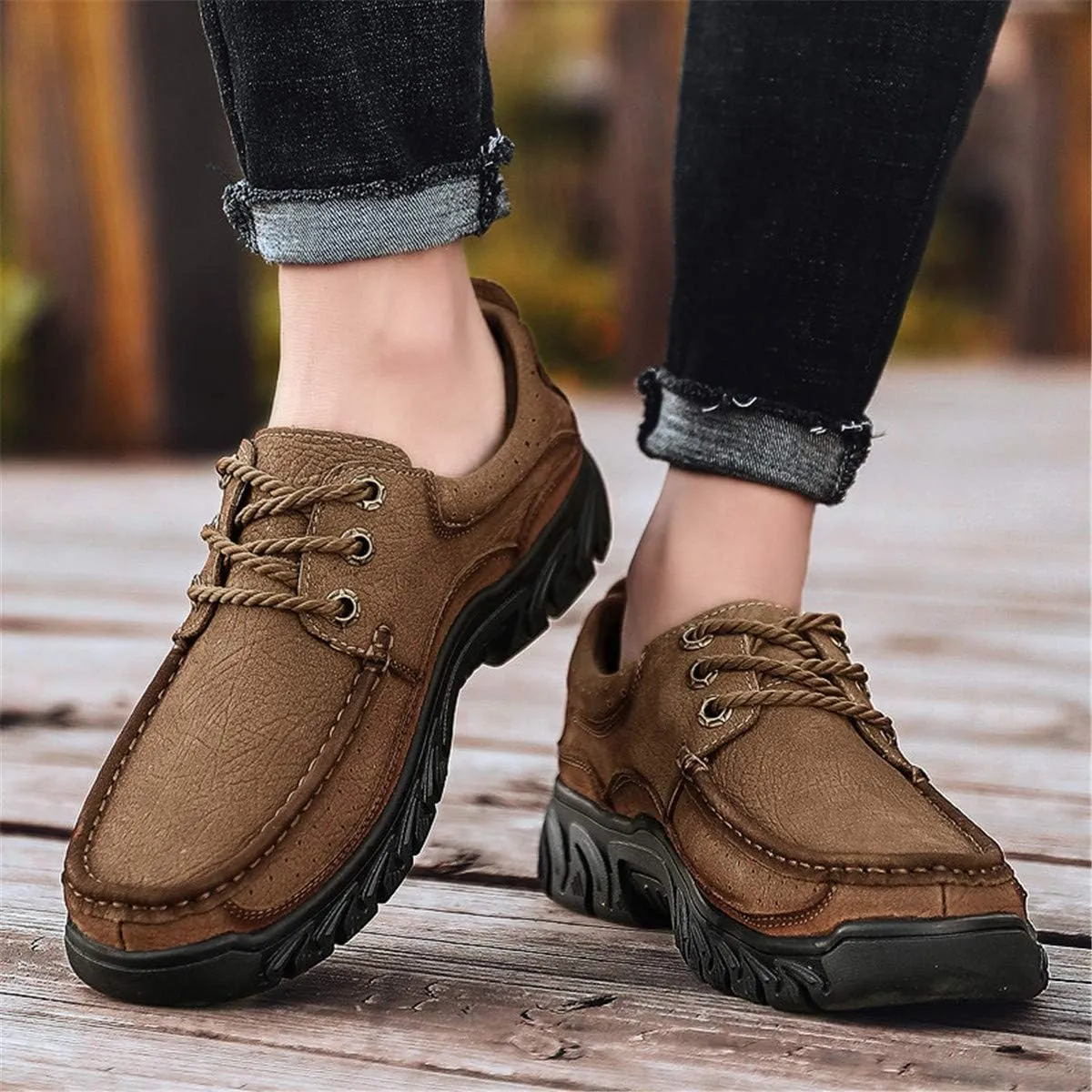 ChicWind Men's Anti Slip Outdoor Leather Sneakers Adventure Moc Hiking Shoes