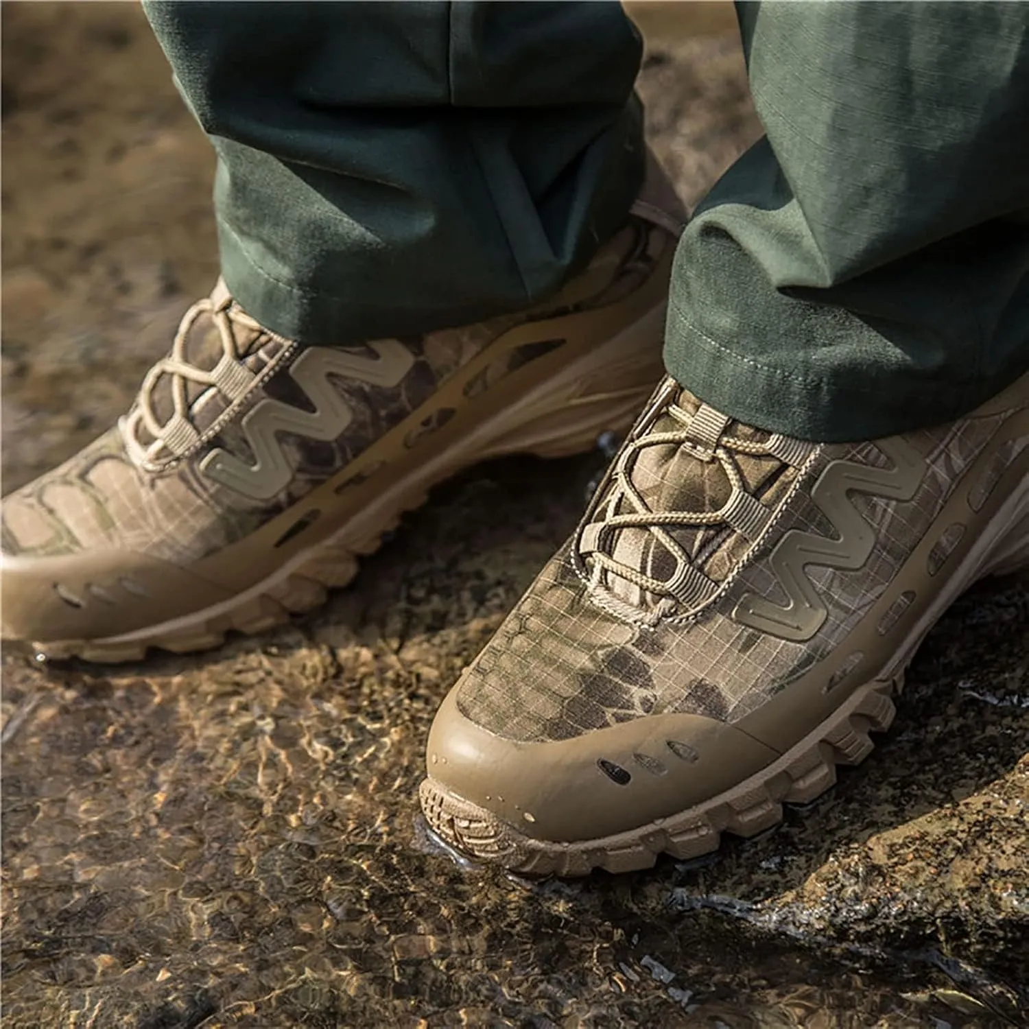 Lightweight Low Top Tactical Boots for Men, Comfort Durable Rubber Sole Military Work and Desert Boots, Lace-up Waterproof Breathable Military Boots