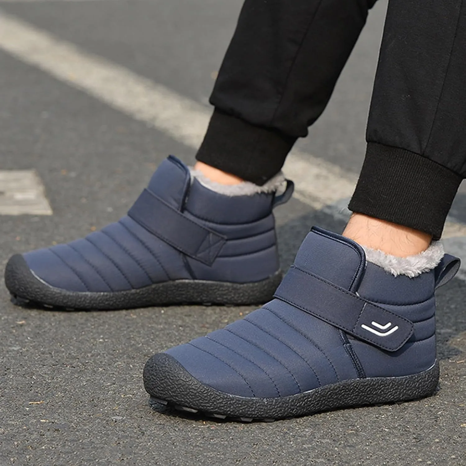 Waterproof Winter Boots Men,Casual Lightweight Cold-Weather Warm Snow Boots for Men,Comfortable Slip Resistant Fur Lined Winter Sneakers for Men