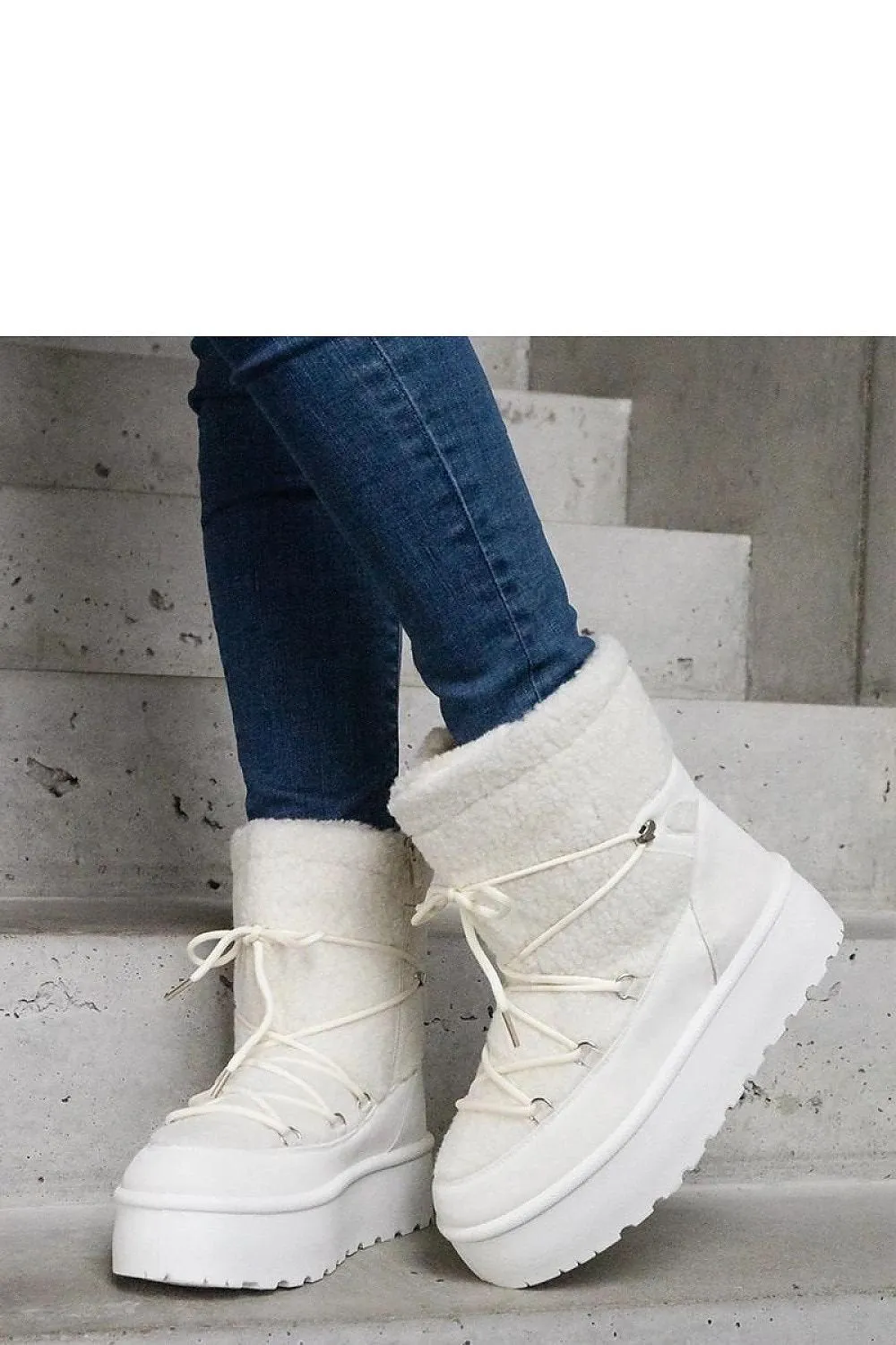 White snow boots