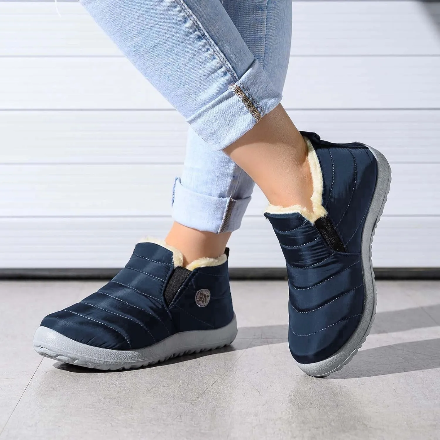 Winter Snow Boots for Women Plush Lined Warm Ankle Booties Outdoor Anti-Slip Waterproof Comfortable Short Boot