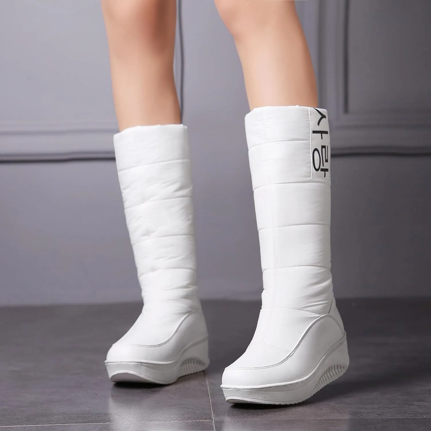 Women's Water Proof Insulated Snow Boots Thick Bottom Non Slip Winter Boots Outdoor Winter Work Boots for Women