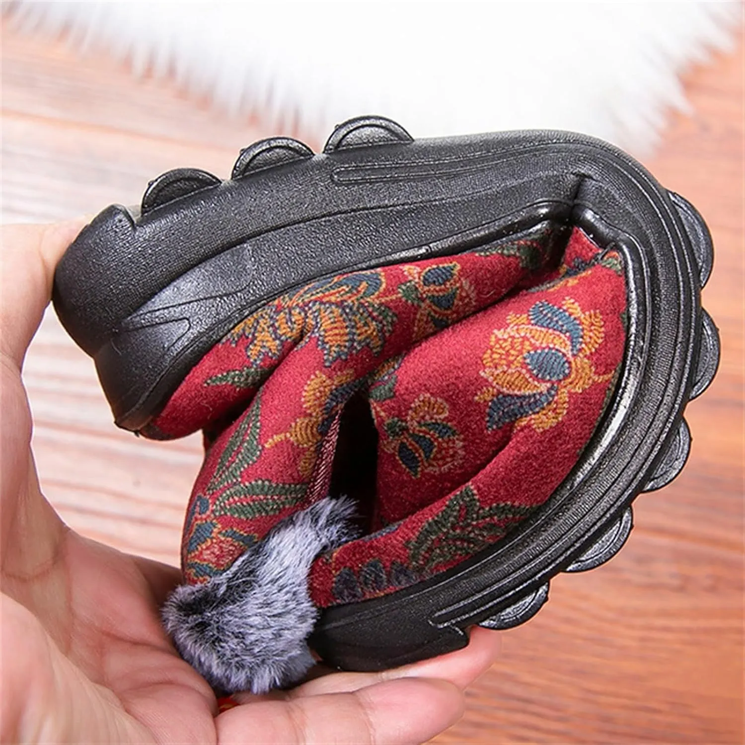 Women's Winter Warm Plush Lined Snow Ankle Boots Embroidered Warm Booties Comfortable Non-Slip Cotton Shoes